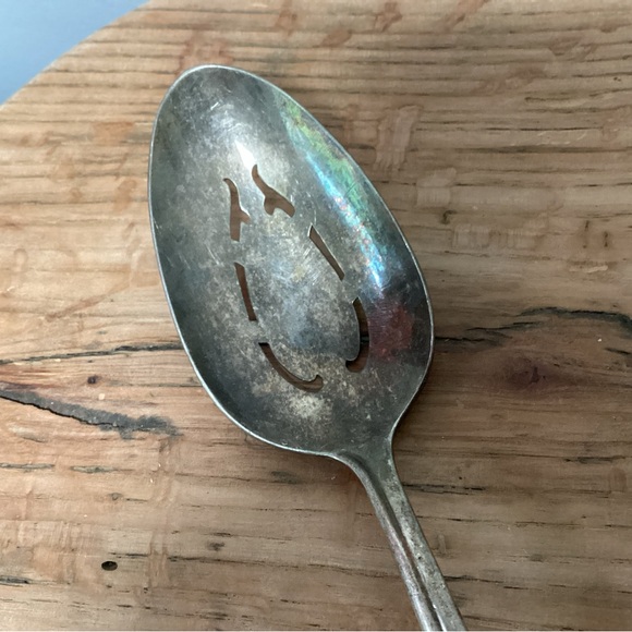 Vintage - Holmes & Edward’s Silver Plate Deepsilver - Large Serving Spoon - Rare - Picture 3 of 9